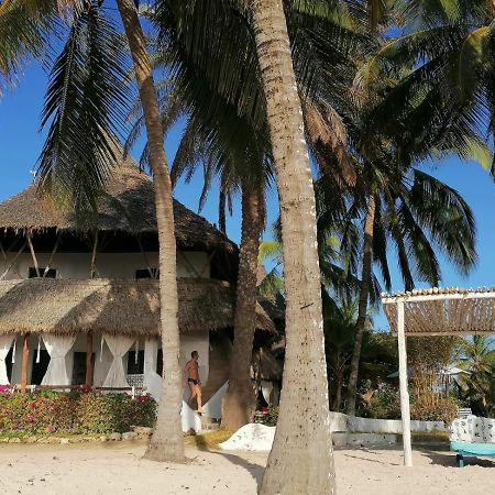 Coral Key Villa 马林迪 外观 照片