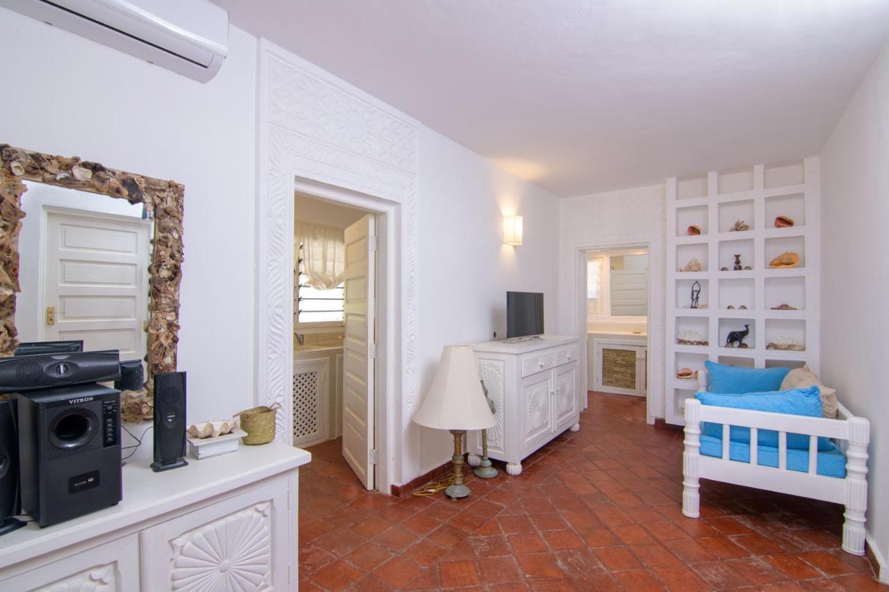 Coral Key Villa 马林迪 外观 照片